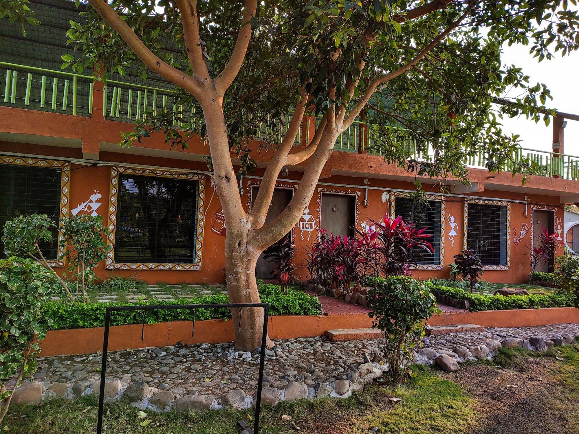 Rajpipla Van Vagdo Resort מראה חיצוני תמונה